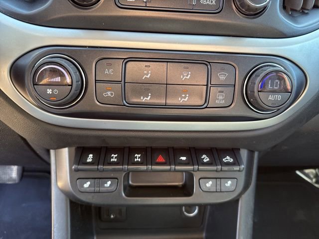 Used 2021 Chevrolet Colorado ZR2 w/ ZR2 Midnight Special Edition image 29