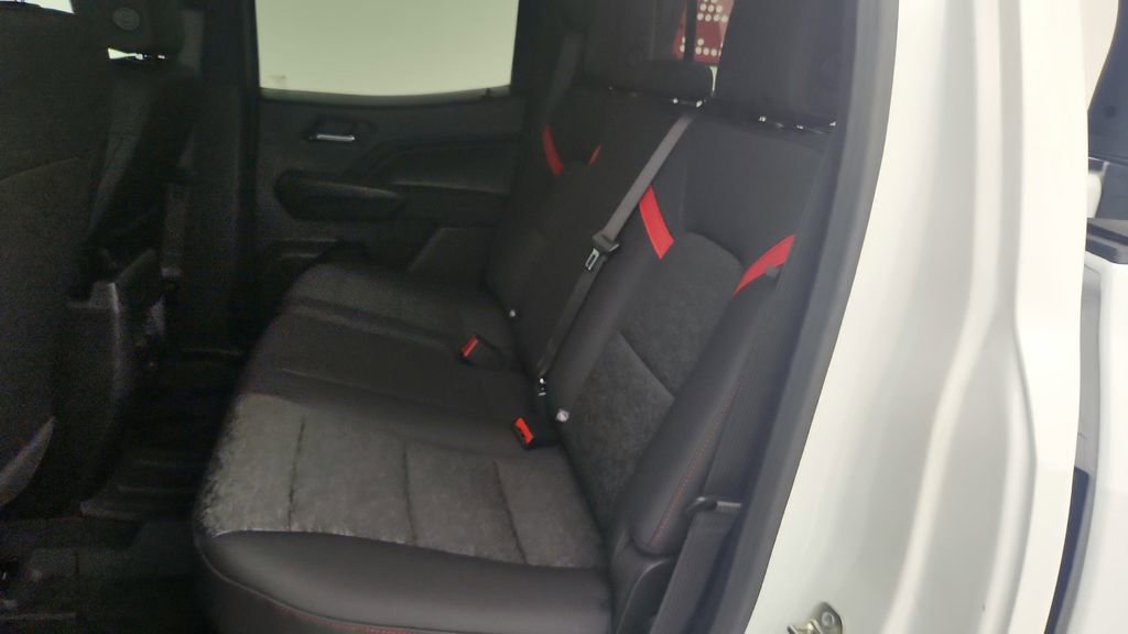 Certified 2024 Chevrolet Colorado Z71 w/ Z71 Convenience Package 2 image 24