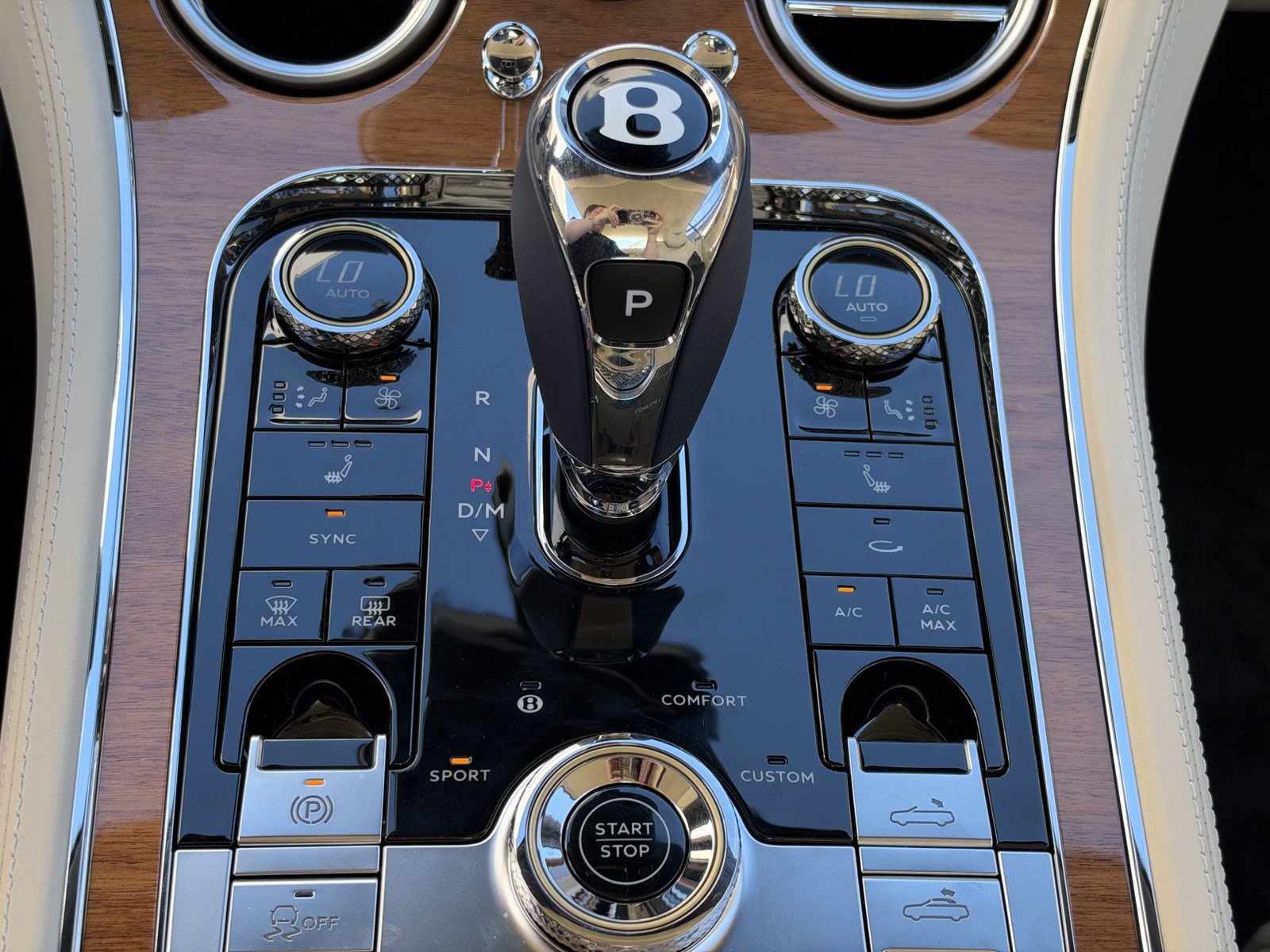New 2027 Bentley Continental GTC AWD/4WD image 29