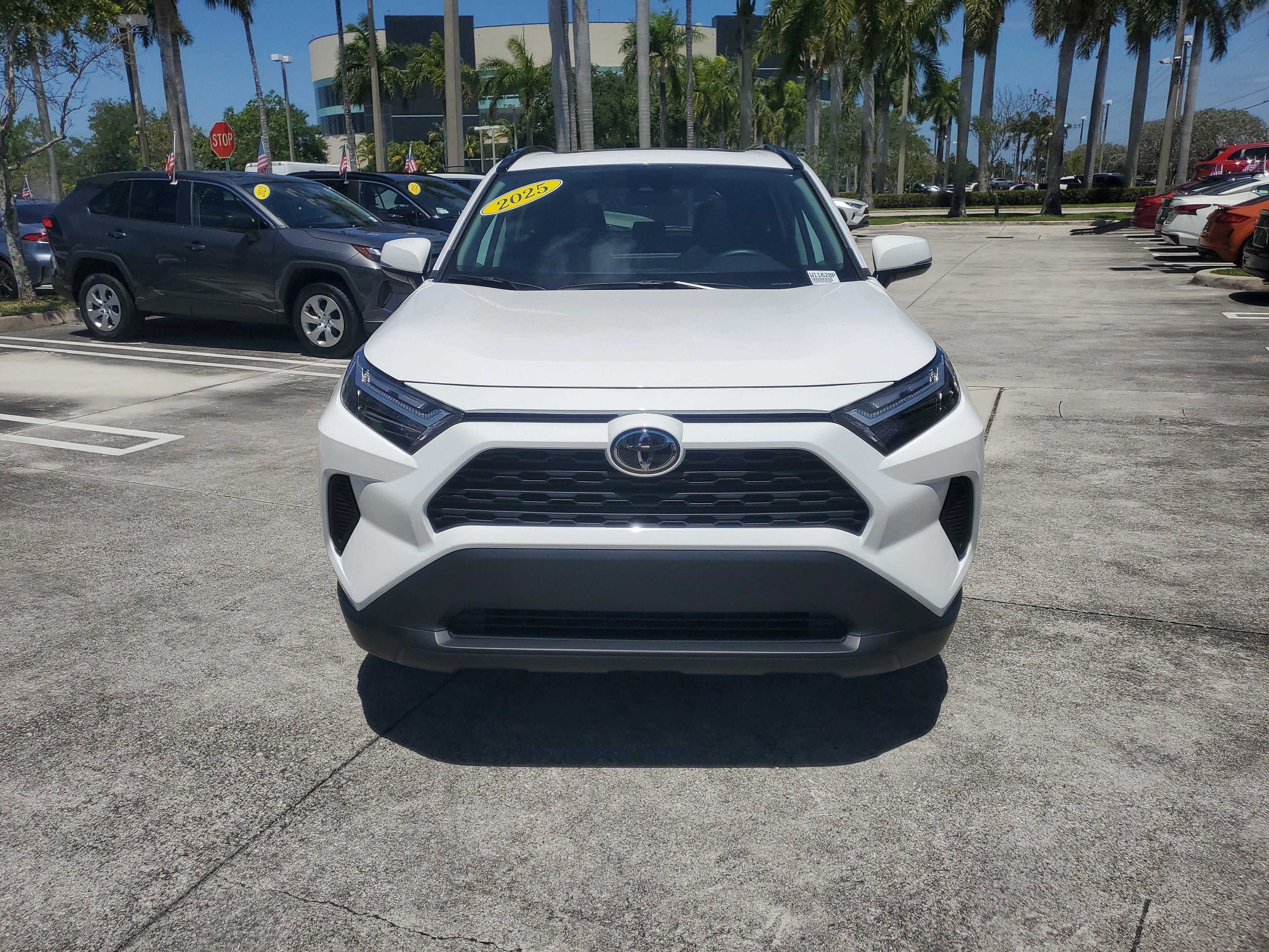 Used 2025 Toyota RAV4 XLE w/ Convenience Package image 8