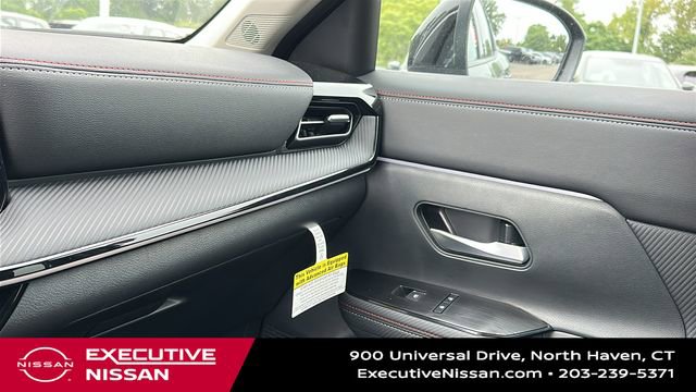 Used 2025 Nissan Kicks SR w/ Illumination Package FWD image 20