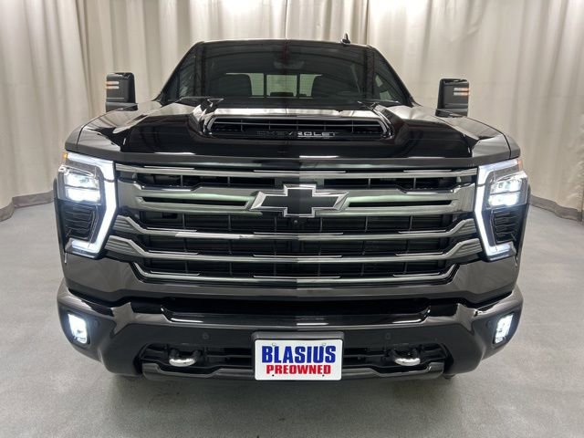 Used 2024 Chevrolet Silverado 3500 High Country w/ High Country Premium Package image 34