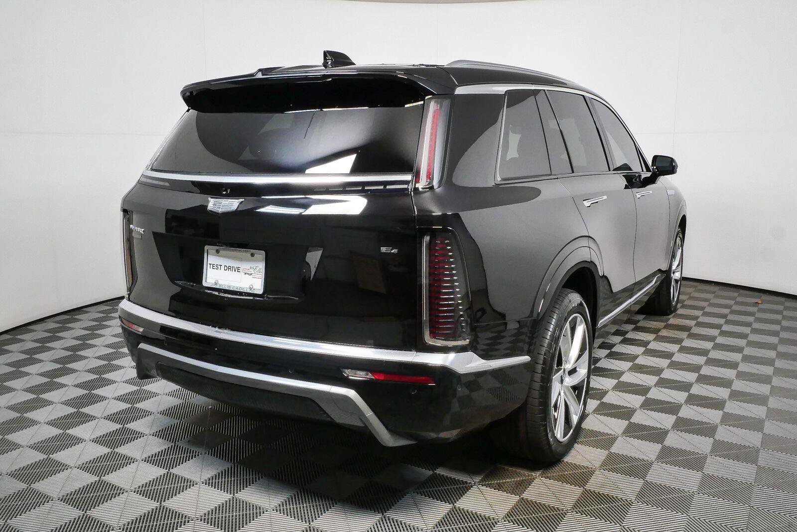 New 2027 Cadillac Vistiq Luxury AWD/4WD image 3