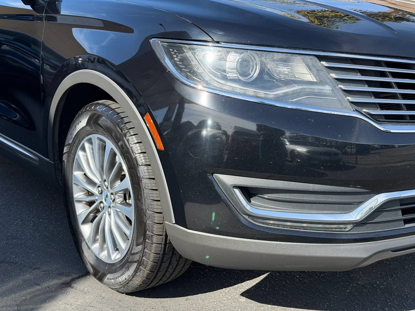 Used 2016 Lincoln MKX Select FWD image 15