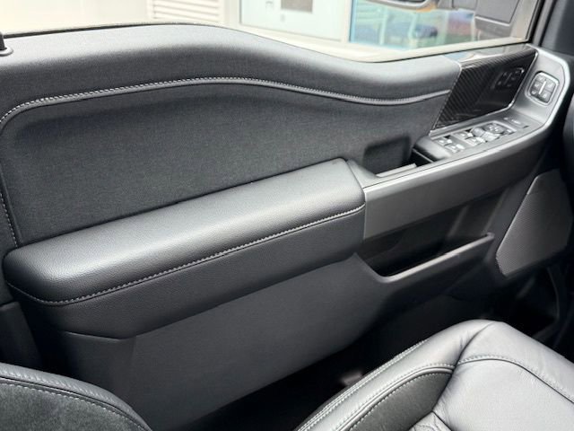 New 2025 Ford F350 Lariat w/ Lariat Ultimate Package image 36