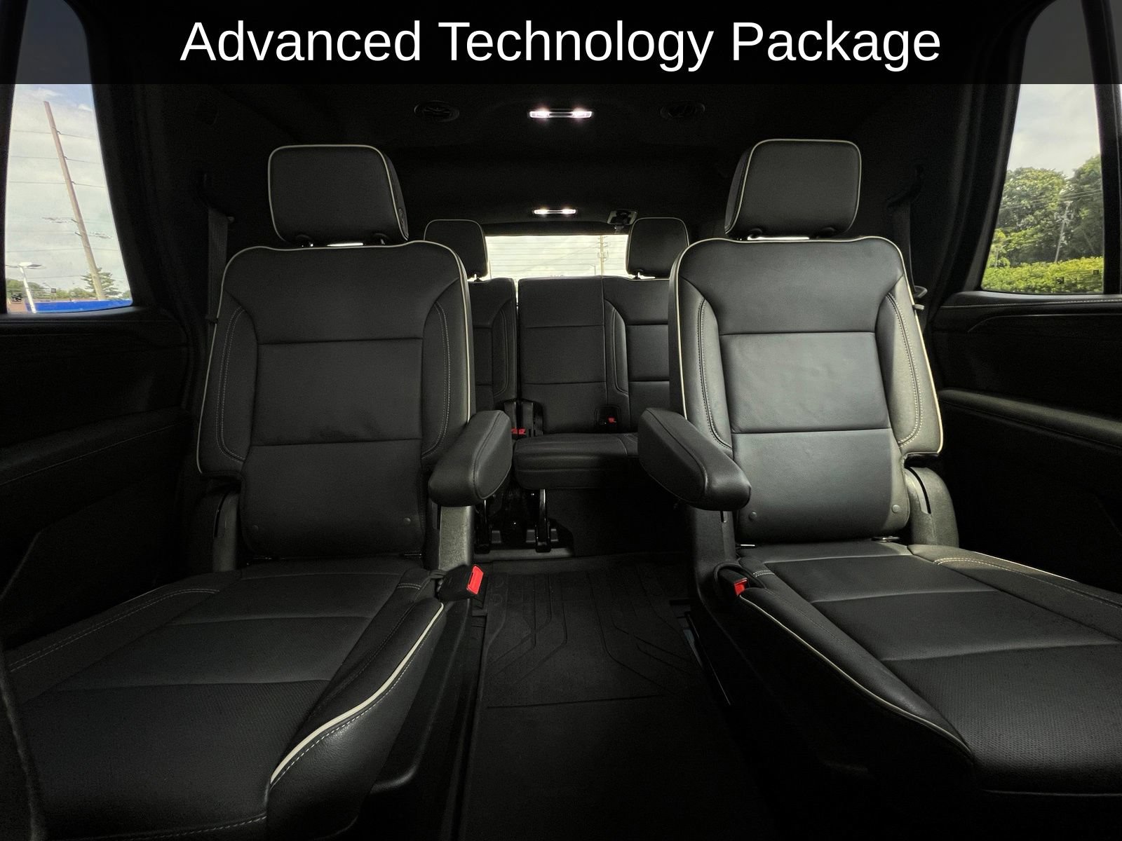 Used 2023 Chevrolet Tahoe Premier w/ Advanced Technology Package AWD/4WD image 3