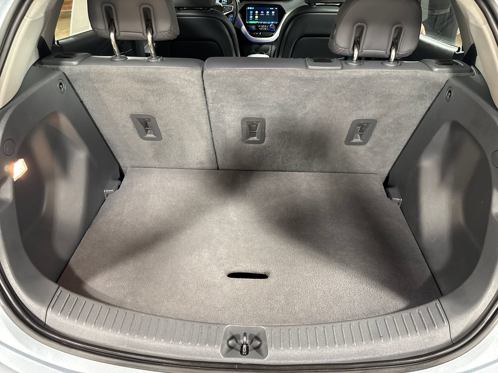 Used 2018 Chevrolet Bolt Premier w/ Driver Confidence II Package FWD image 26