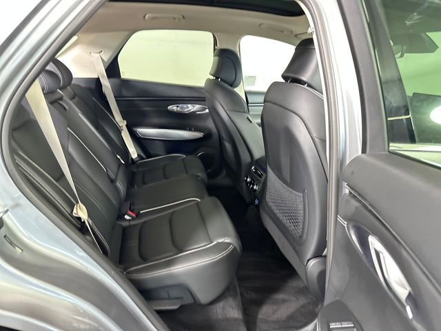 Used 2023 Genesis Electrified GV70 AWD/4WD image 27