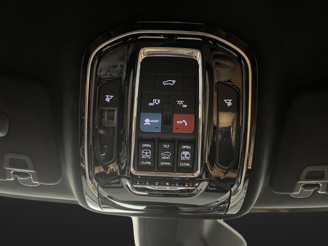 Used 2024 Jeep Grand Cherokee L Summit image 27