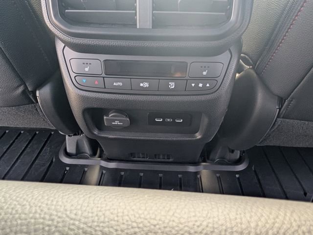 Certified 2025 Honda Ridgeline Black Edition image 32