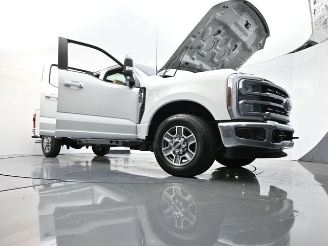 New 2026 Ford F350 Lariat image 34