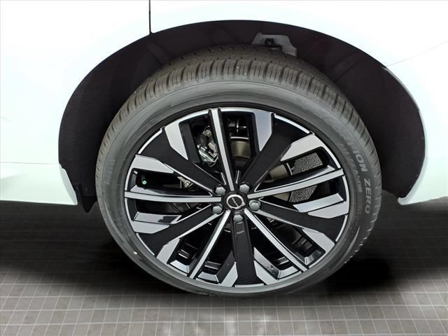 New 2026 Volvo XC60 B5 Ultra w/ Protection Package Premier AWD/4WD image 10