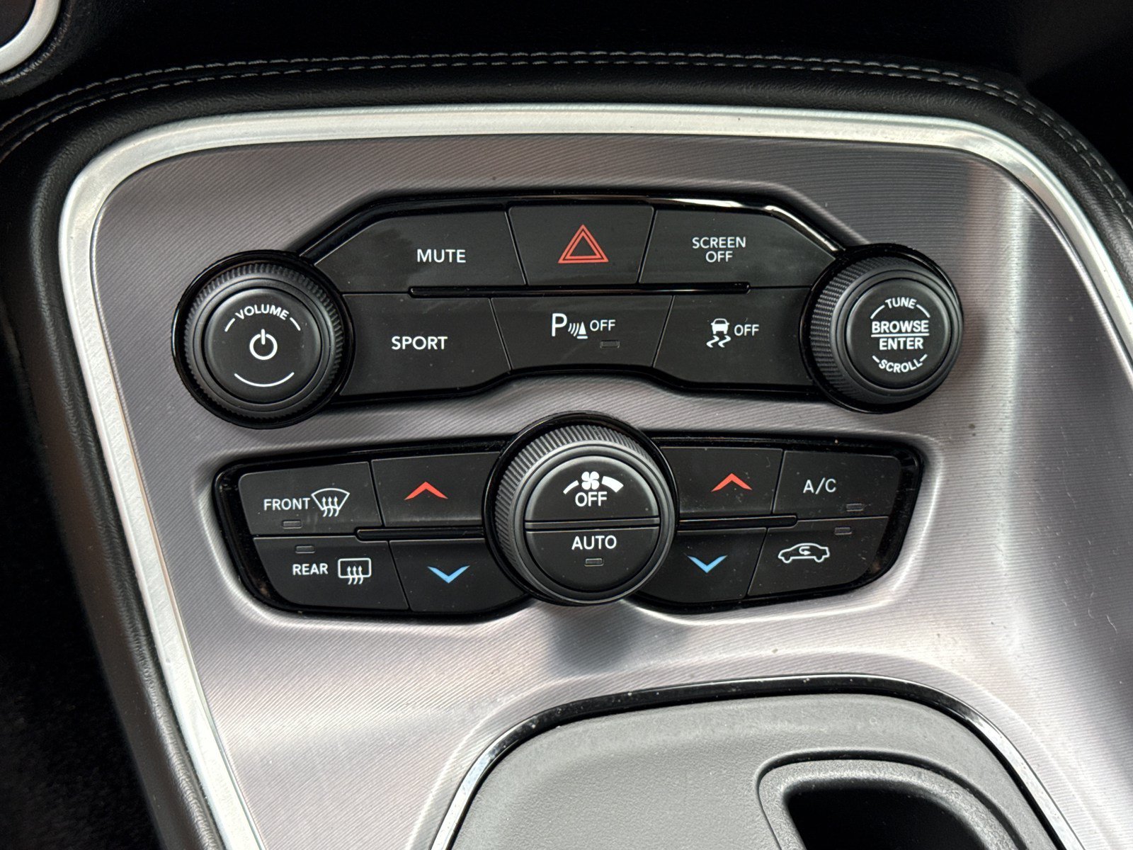 Used 2019 Dodge Challenger SXT w/ Plus Package RWD image 26