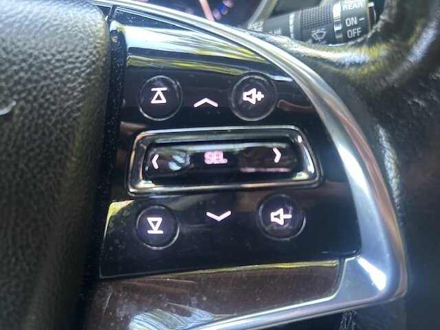 Used 2016 Cadillac SRX Luxury w/ Driver Awareness Package FWD image 10