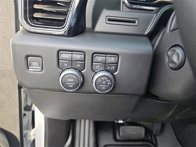 Used 2025 GMC Sierra 1500 AT4 image 20
