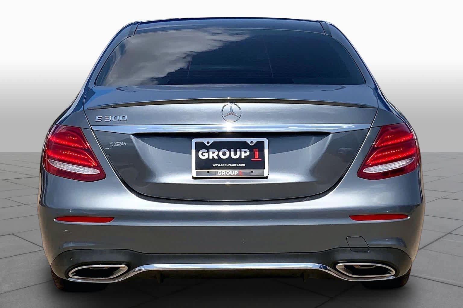Used 2017 Mercedes-Benz E 300 image 5