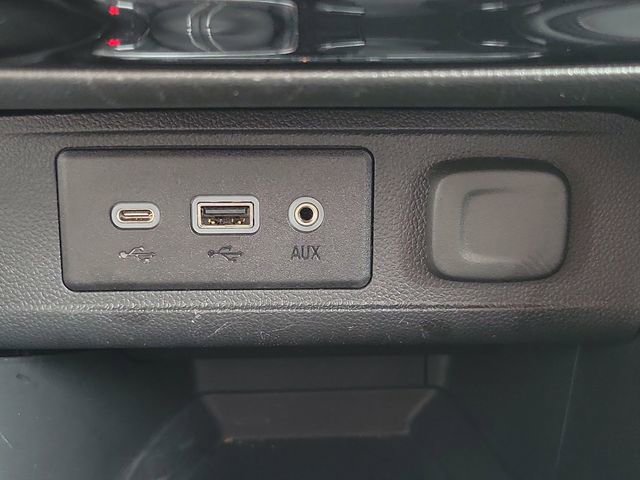 Used 2023 Buick Encore GX Preferred image 27