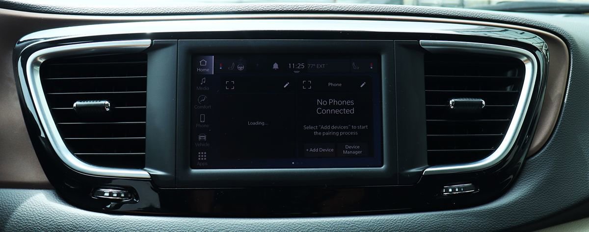 Used 2023 Chrysler Voyager LX FWD image 56