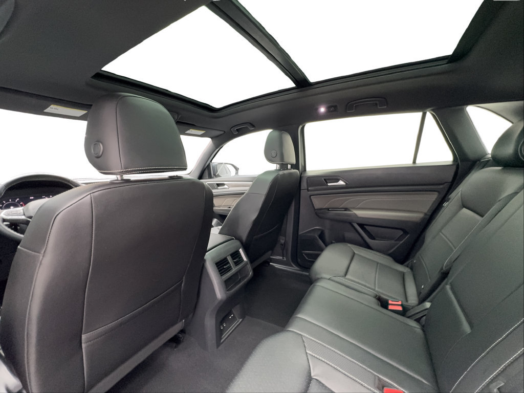 Used 2023 Volkswagen Atlas Cross Sport SE w/ Panoramic Sunroof Package FWD image 23