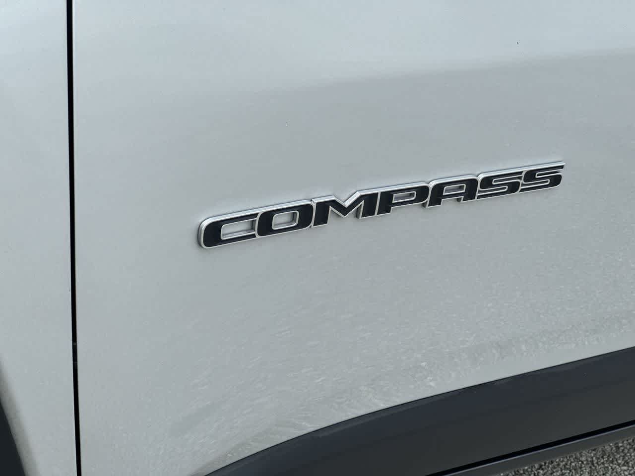 Certified 2024 Jeep Compass Latitude AWD/4WD image 20