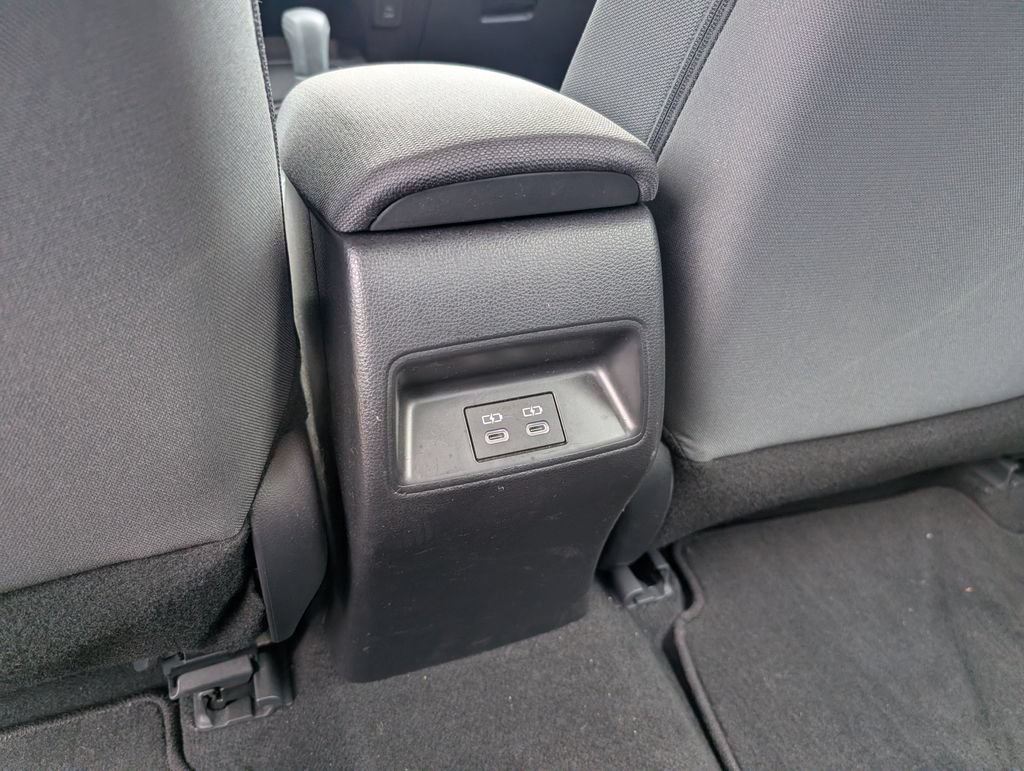 Used 2025 Toyota Corolla LE FWD image 29
