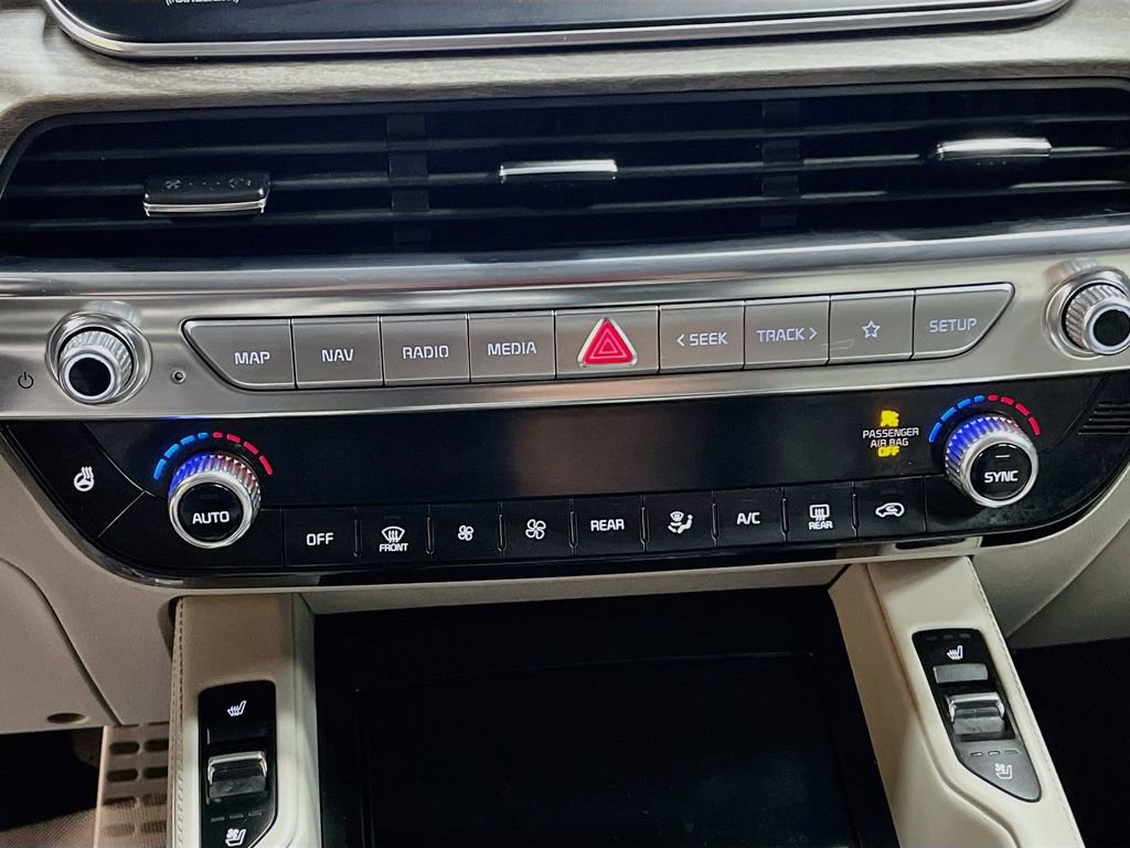 Used 2022 Kia Telluride SX w/ SX Prestige Package image 16