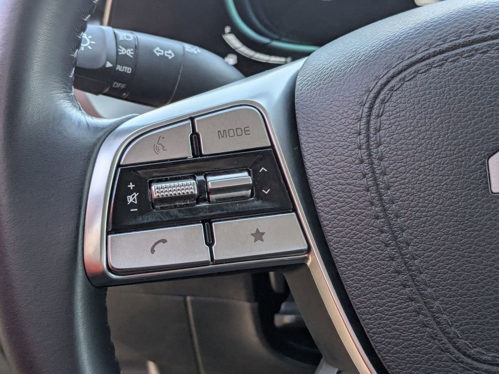 Used 2025 Kia Telluride S image 18