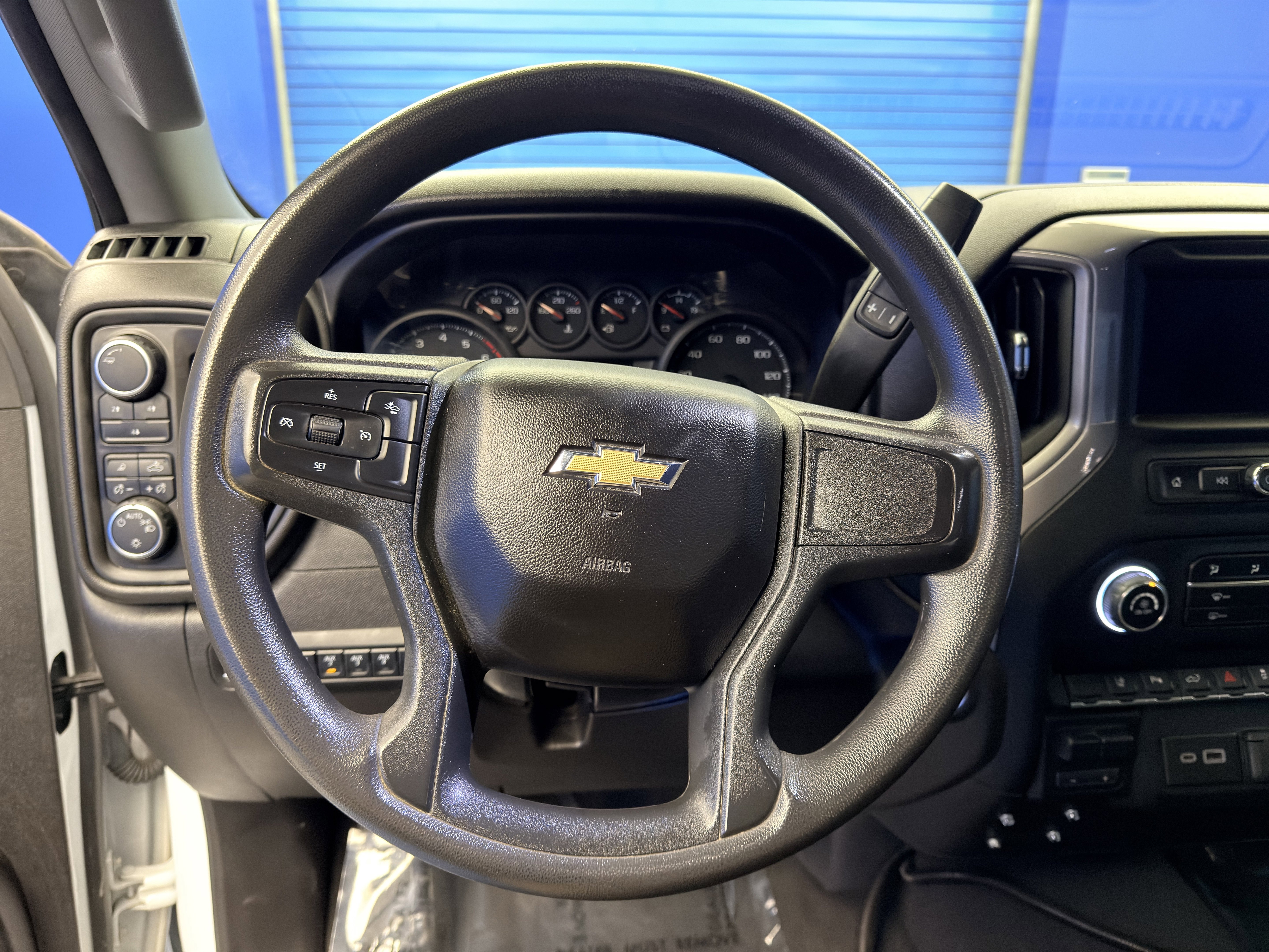 Used 2024 Chevrolet Silverado 2500 Custom w/ Custom Value Package image 14