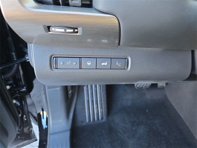 New 2025 Nissan Pathfinder Platinum w/ Cargo Package image 18