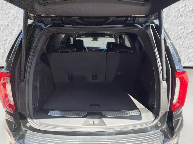 Used 2024 GMC Yukon Denali AWD/4WD image 12