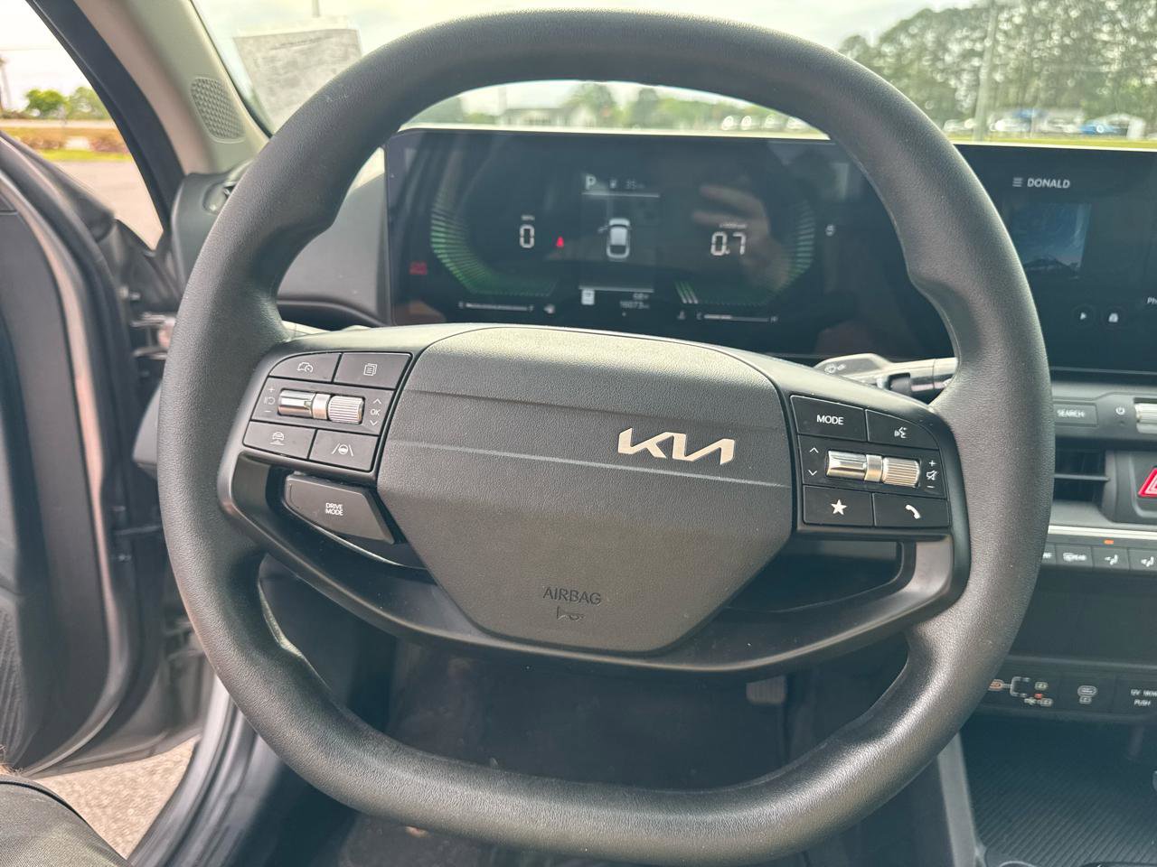 Used 2025 Kia K4 LXS image 16