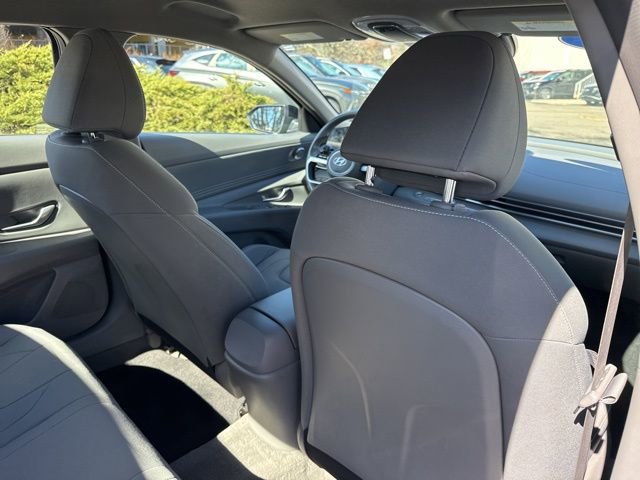 Used 2023 Hyundai Elantra SEL w/ Convenience Package image 24