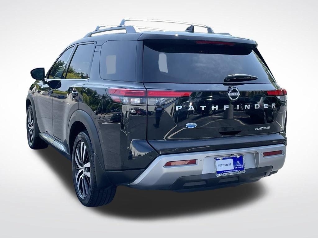 Used 2023 Nissan Pathfinder Platinum FWD image 4