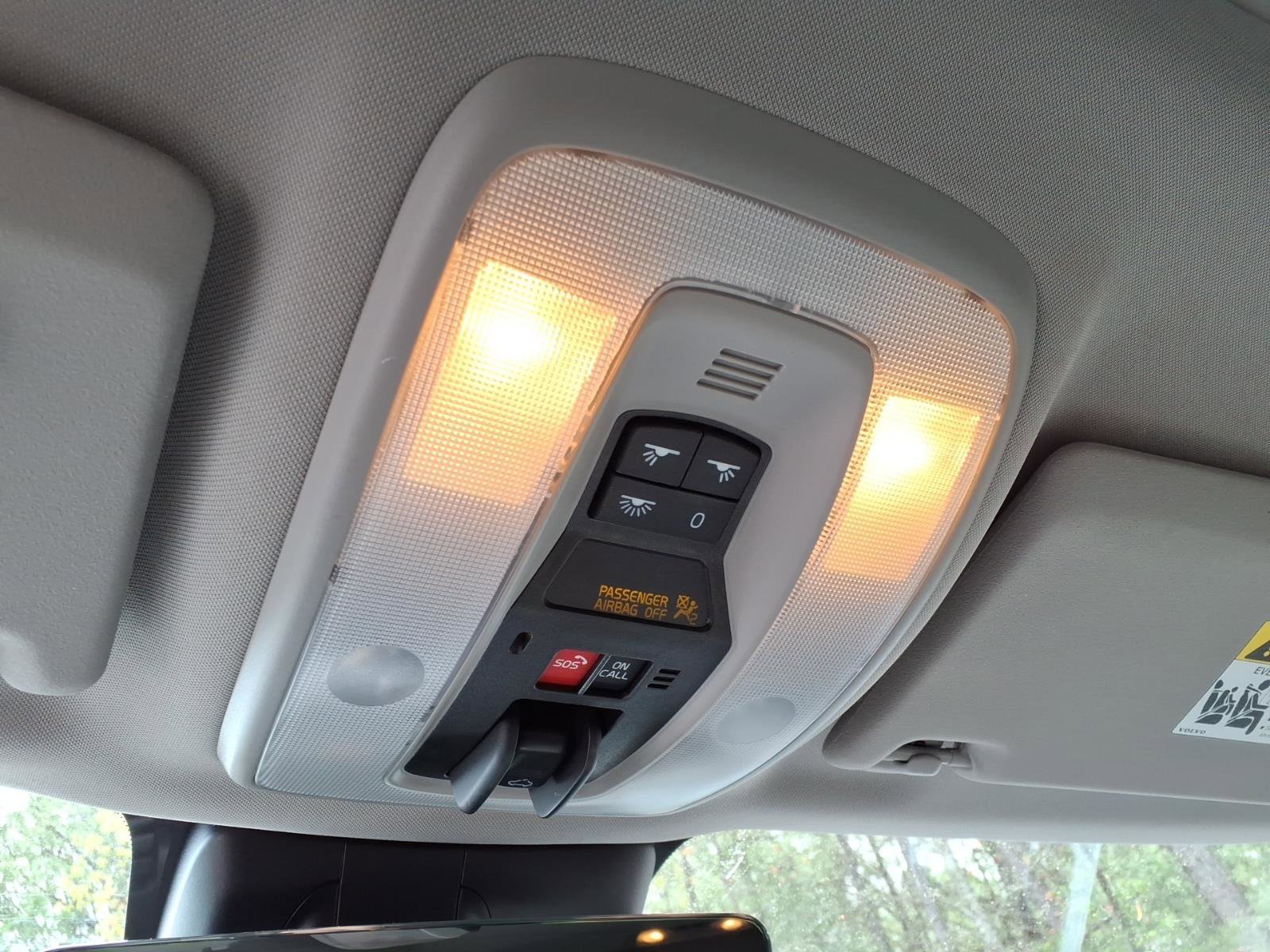 Used 2017 Volvo XC60 T6 Dynamic w/ Preferred Option Package image 27