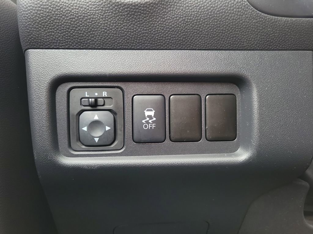 Used 2015 Mitsubishi Mirage ES image 21