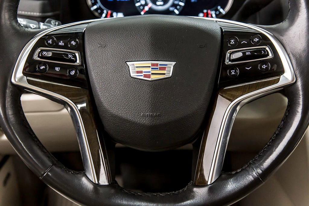 Used 2020 Cadillac Escalade Premium Luxury image 28