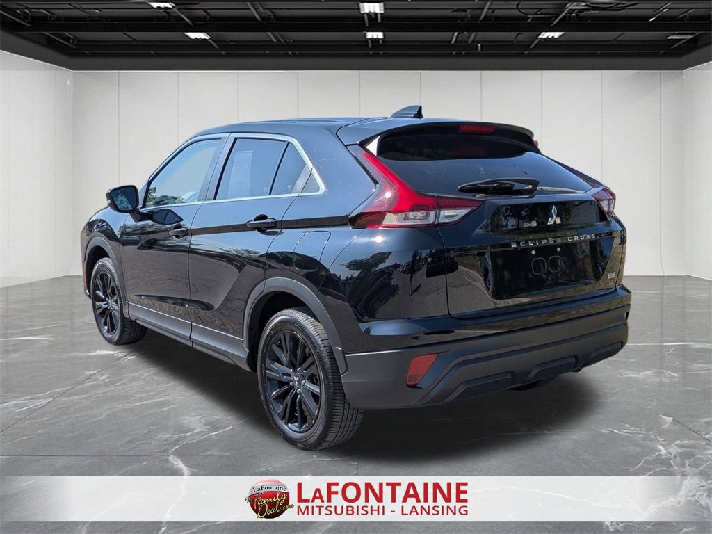 Used 2025 Mitsubishi Eclipse Cross LE image 3