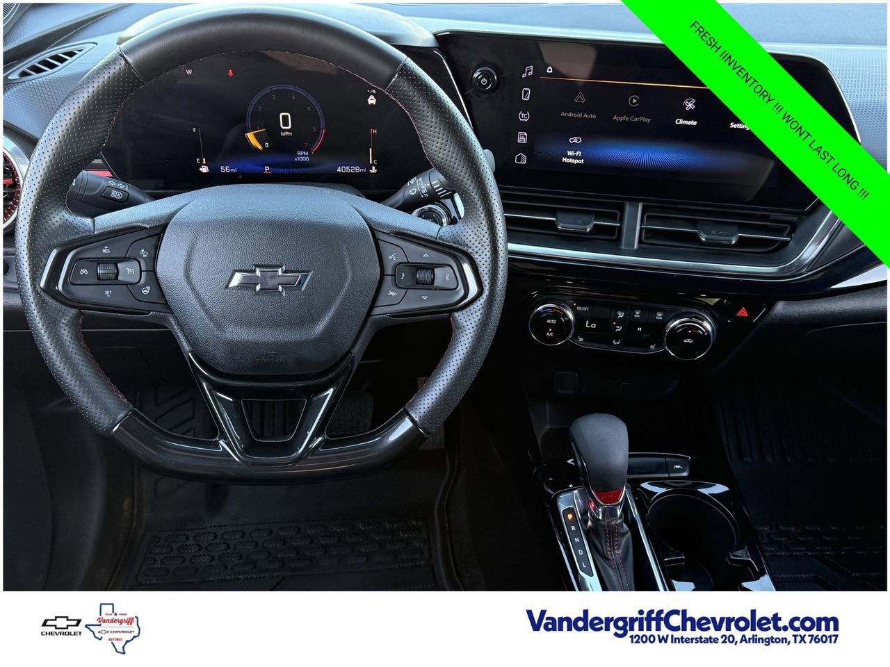 Used 2024 Chevrolet Trax RS FWD image 11