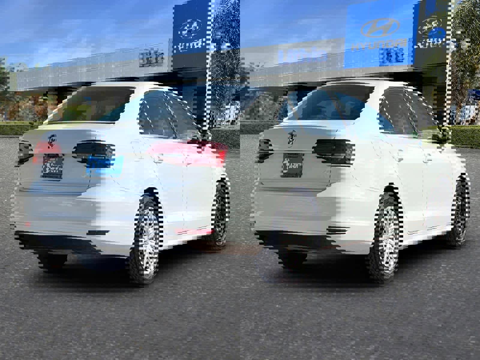 Used 2017 Volkswagen Jetta S image 3