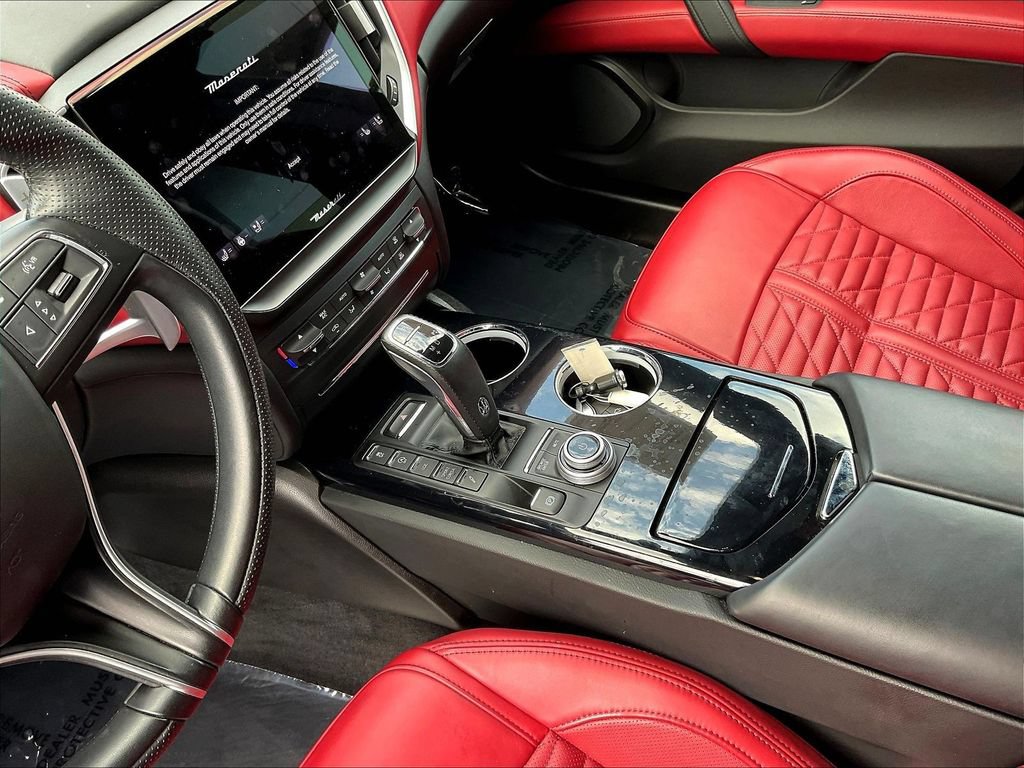 Used 2021 Maserati Ghibli Trofeo RWD image 17