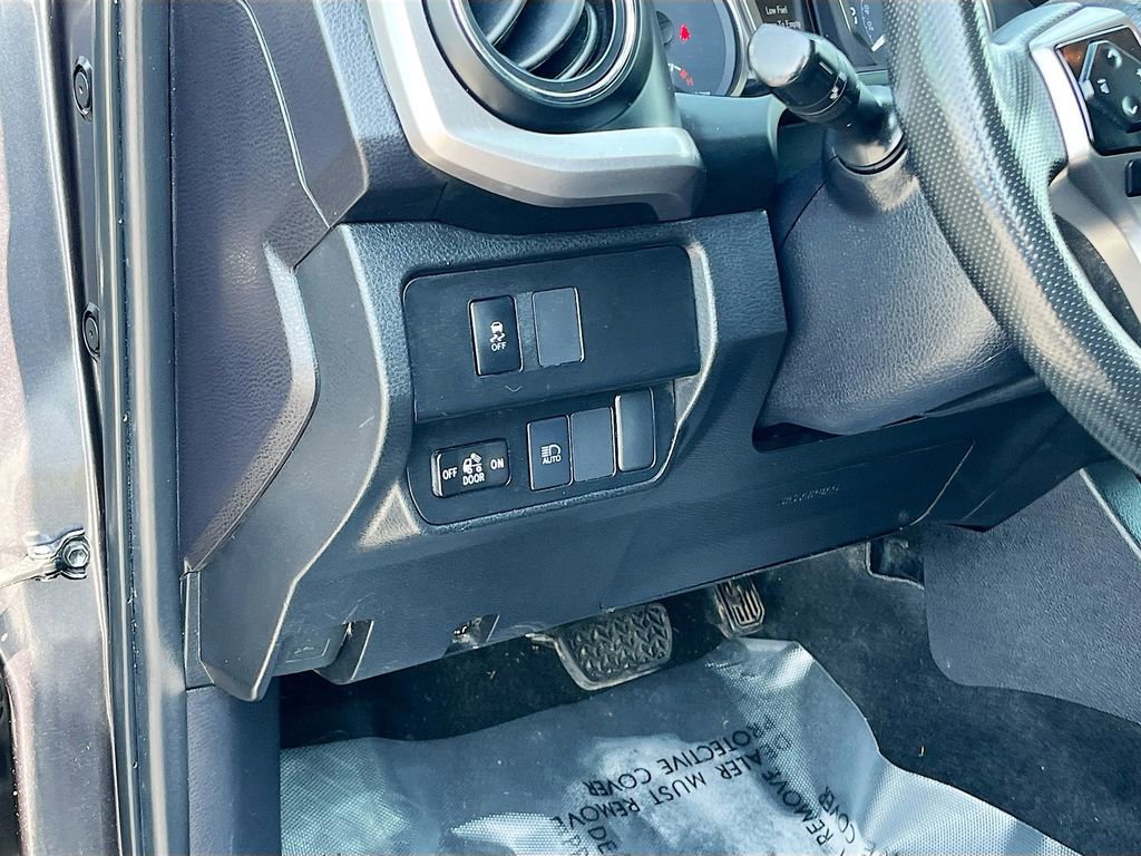 Used 2023 Toyota Tacoma SR5 image 10