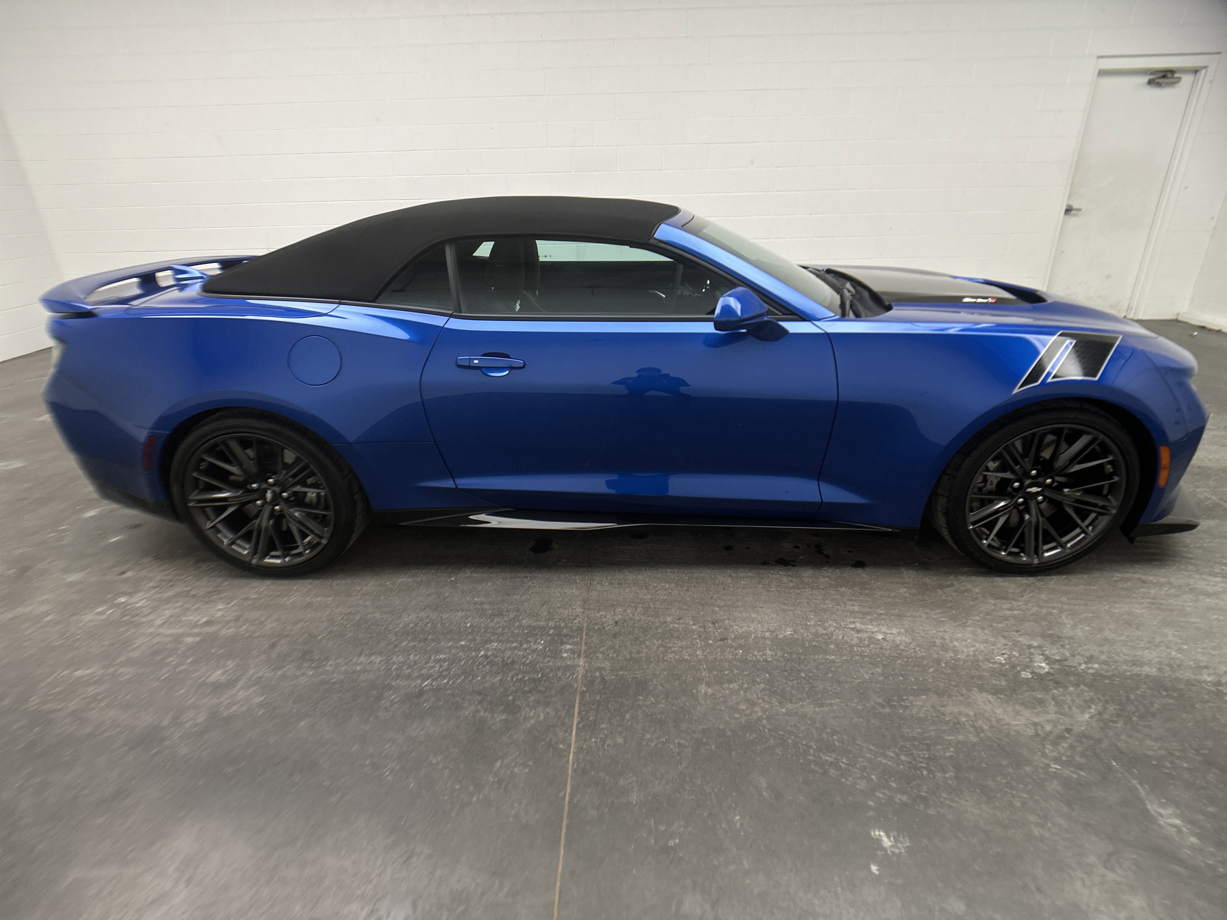 Used 2018 Chevrolet Camaro ZL1 w/ LPO, ZL1 Protection Package image 10