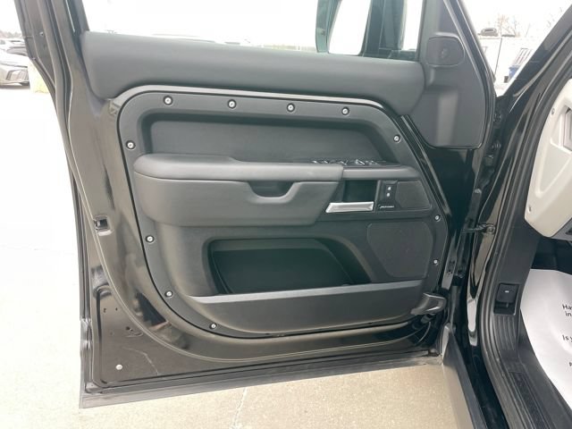 Used 2025 Land Rover Defender 110 S AWD/4WD image 20