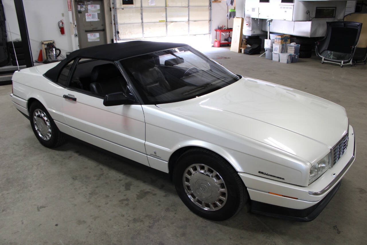 Used 1993 Cadillac Allante FWD image 18