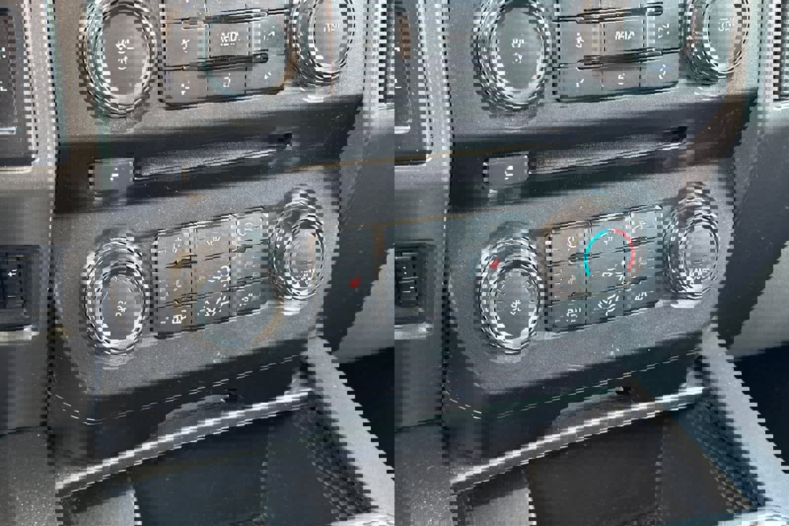 Used 2017 Ford F250 XLT w/ XLT Premium Package image 21