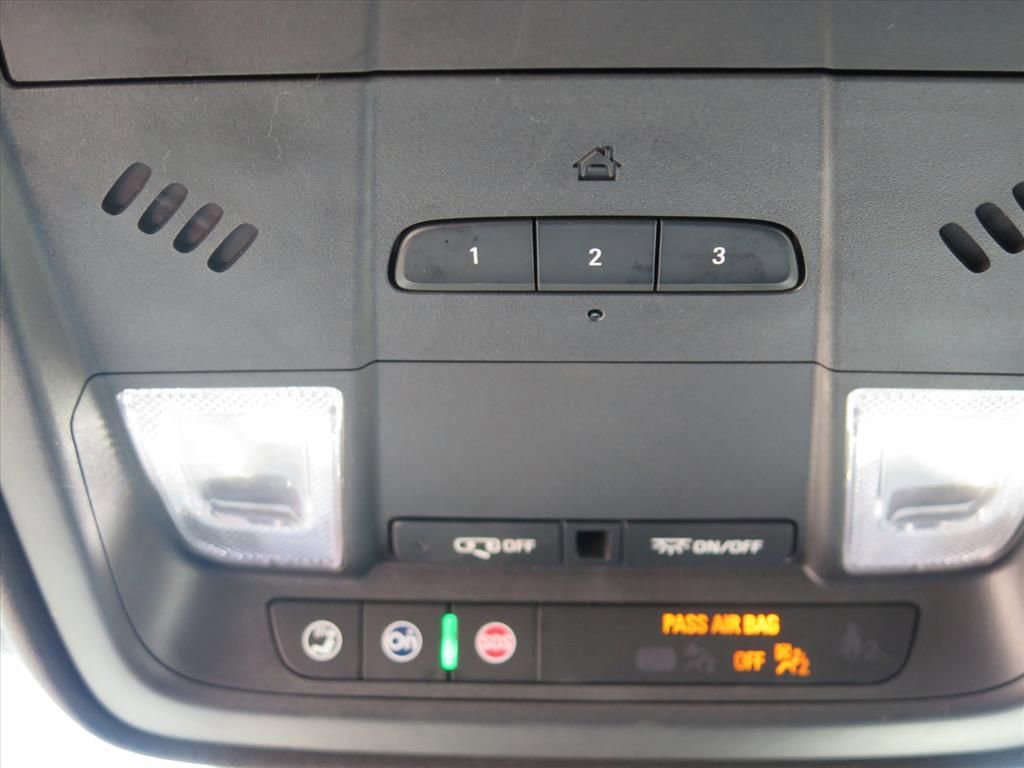 Certified 2024 Cadillac XT4 Premium Luxury image 21