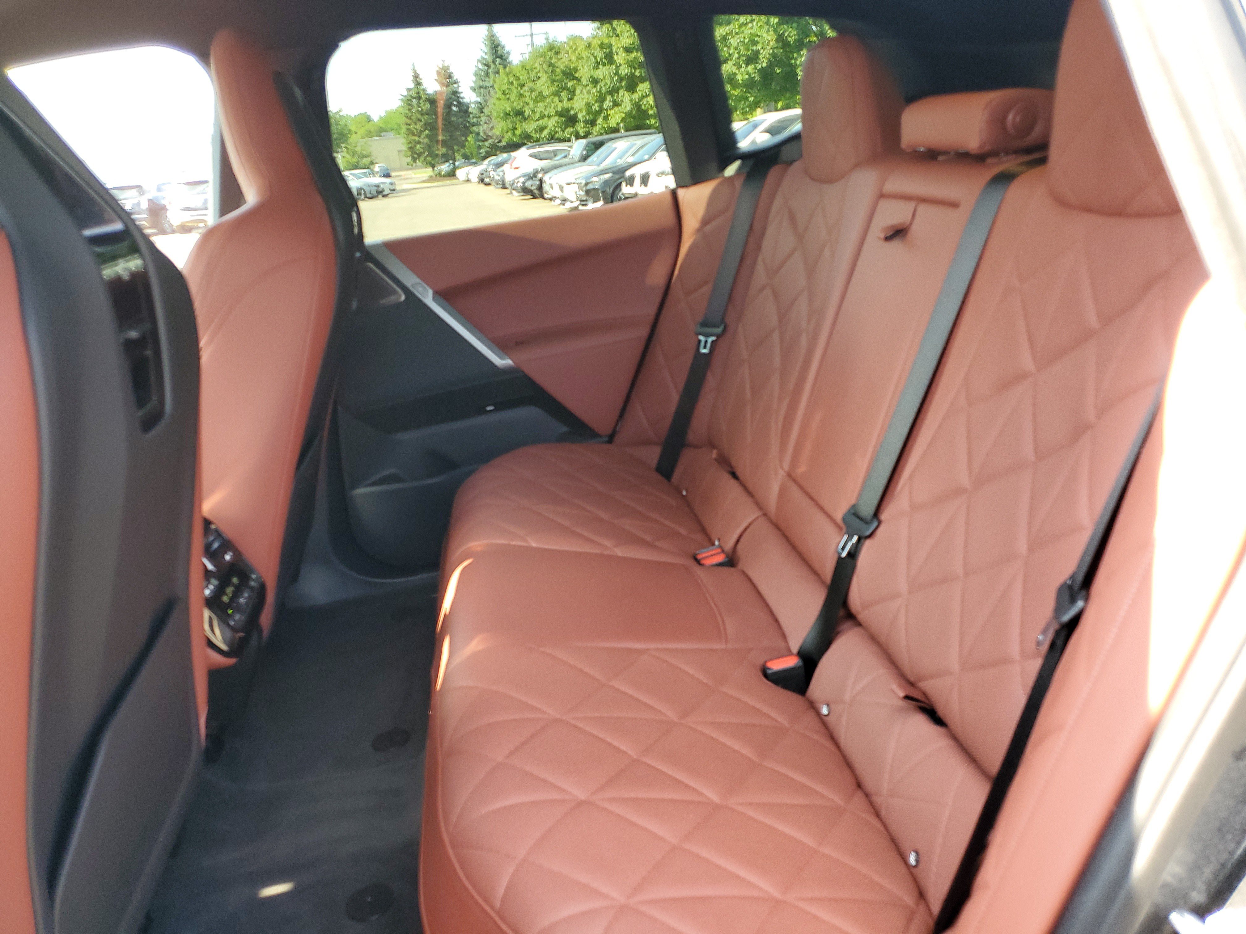 Certified 2026 BMW iX xDrive60 AWD/4WD image 26