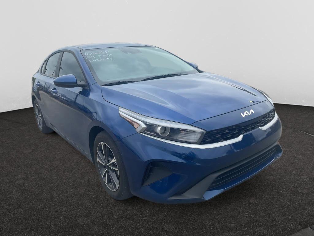 Used 2024 Kia Forte LXS image 3