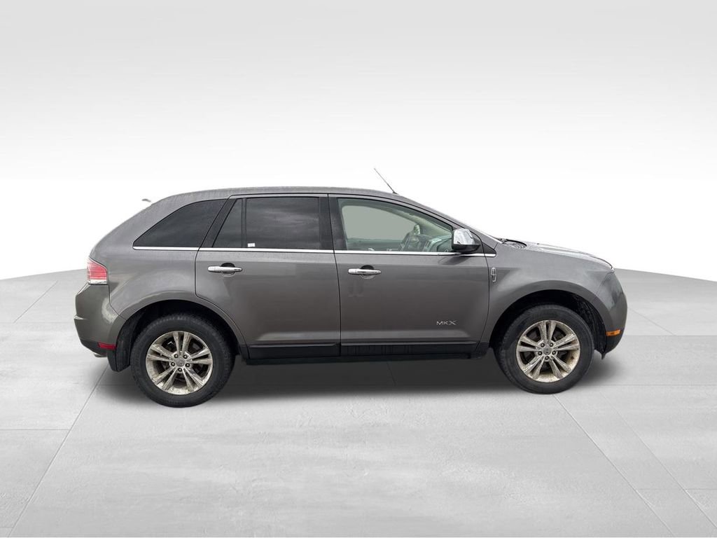 Used 2010 Lincoln MKX 2WD image 12