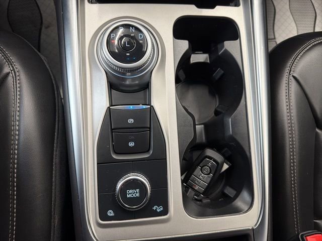 Used 2023 Ford Explorer XLT w/ Equipment Group 202A image 28